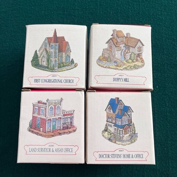 Liberty Falls Americana Collection VTG Christmas Buildings Lot of 4 With Box - Picture 2 of 6